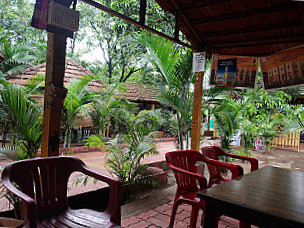 Manpasand Family Garden Restaurant And Bar