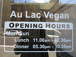 Au Lac Royal Vegetarian Cuisine