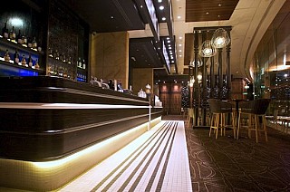 Aqua Bar & Dining