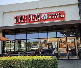 Blaze Pizza