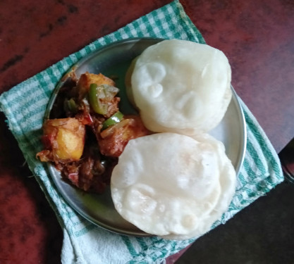 Luchi (4 Pcs Aloo Dom