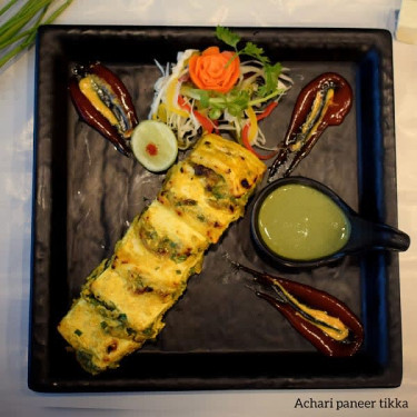 Achari Paneer Tikka (6 Szt.)