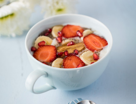 Berries And Cream Oatmeal