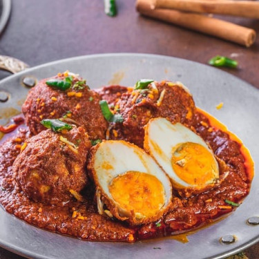 Egg Bhuna [4 Pieces]