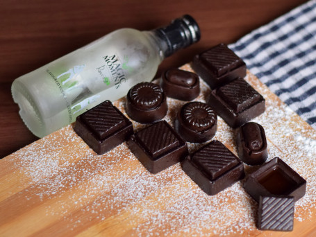 Vodka Chocolate 12 Pcs)