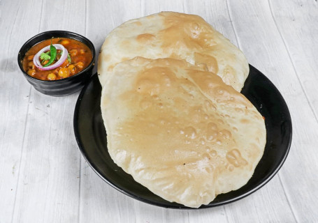 Butter Chole Bhature