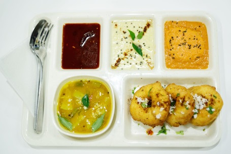 Plain Vada (3 Pcs)