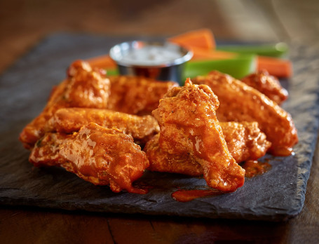 Classic Chicken Wings (6 Pcs)