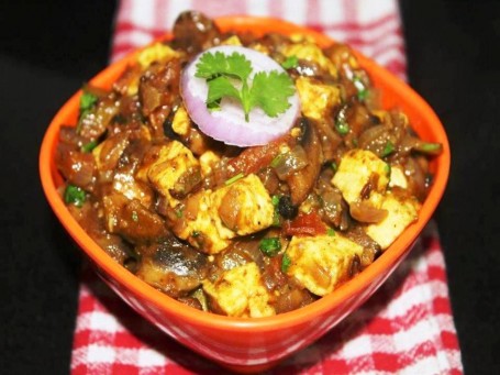 Paneer Z Grzybami