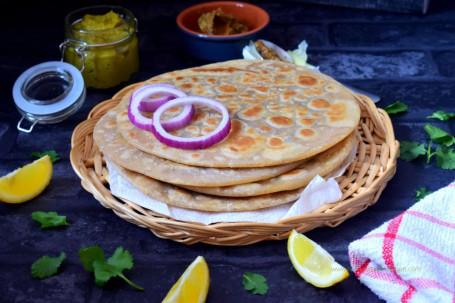 Sattu Paratha 4 Pcs