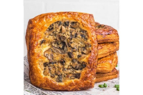 Mushroom Cream Cheese Croisstata