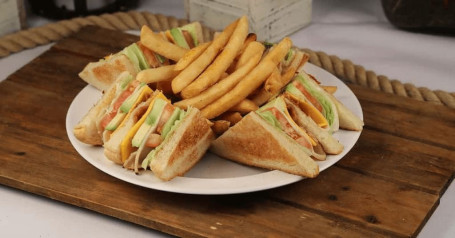 Chicken Club Sandwich +Boiled Egg (1Pis)