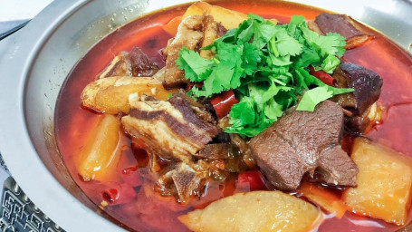 House Special Lamb Hot Pot Chuān Lǔ Yáng Ròu Guō