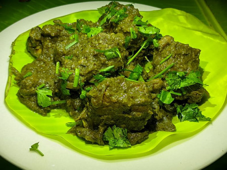 Hyderabadi Green Chicken