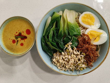 Laksa Curry With Udon Noodles