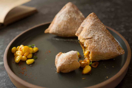 Masala Corn Samosa (3 Pcs)