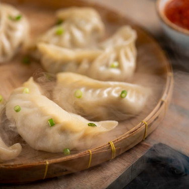 Juicy Steamed Darjeeling Wheat Veg Momos