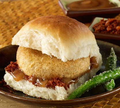 Vadapav Schezwan