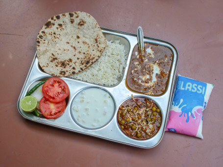 Special Thali(Dal Makhani Seasonable Vegetable Raita Salad Chapati 3 Pcs Rice)