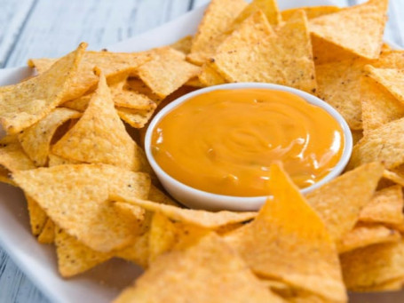 Nachos With A Choice Of Dip (Vegan)