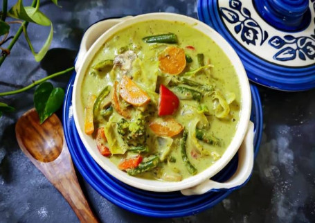 Thai Green Curry With Exotic Vegetables