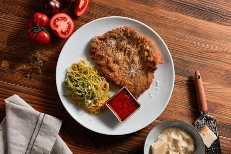 Milanesa De Ternera Con Linguine