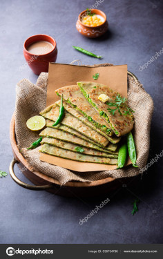 Aloo Matar Paneer Paratha (1Pc Curd Picke)