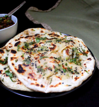 Aloo Kulcha Chole