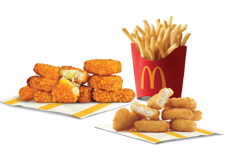 Kurczak Mcnuggets 6 Szt. Cheesy Veg Nuggets 9 Szt. Frytki (M)