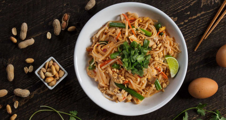 Bezglutenowy Pad Thai Z Kurczaka