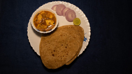 Paneer Sabji With 3 Parathe Salad