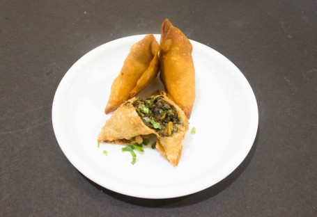 Mutton Keema Samosa 2(Pcs)