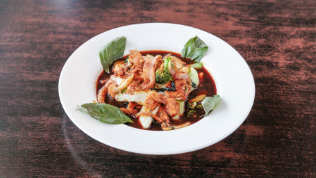 Pad Grapow Chicken