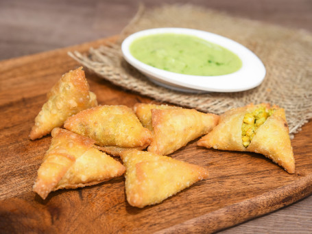 Chana Dal Samosa