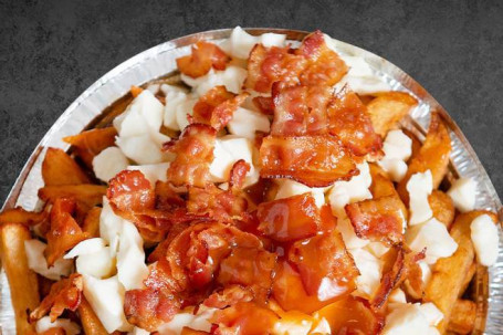 Boczek Poutine