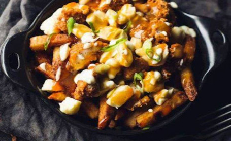 Poutine Poulet Buffalo/ Kurczak Buffalo Poutine