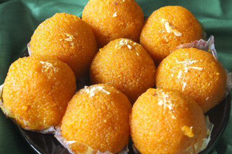 Boondi Laddu Plain 1 Pc