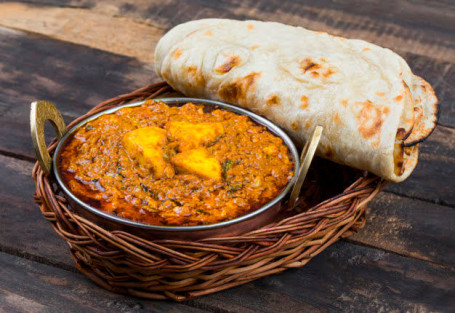 Kadhai Paneer Dal Roti