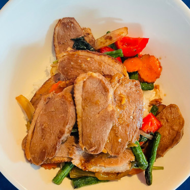 Roast Duck Basil (Medium Spicy)