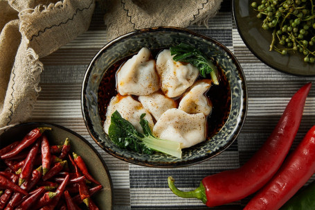 *Vegetable Dumplings With Spicy And Numbing Sauce Má Là Sù Chāo Shǒu (6 Pieces)