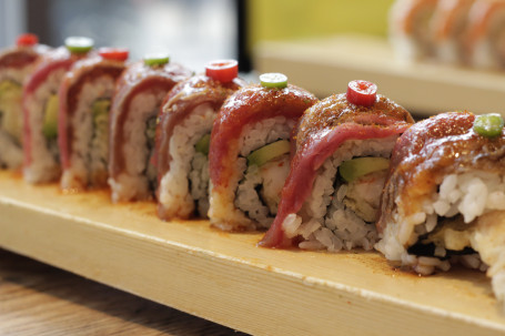 Mamasita Roll (8 Pieces) Huǒ Là Nǚ Láng Juǎn