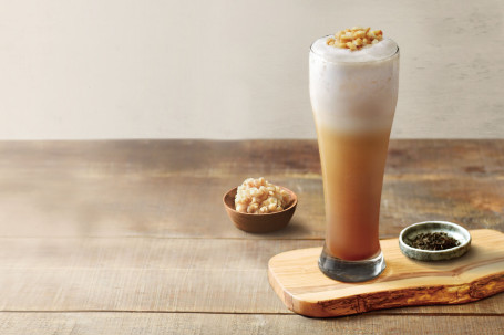 Dòng Yàn Mài Hóng Chá Ná Tiě Iced Oat Black Tea Latte