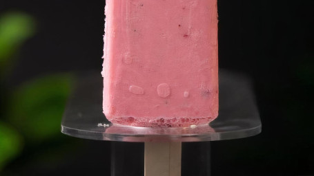 Strawberry Paleta (Crema)