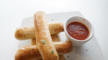 5 Cheesy Breadsticks