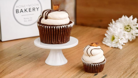 Mini Reese's Cupcake