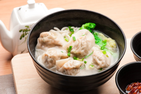 Sù Mǐ Zhí Wù Zhū Ròu Jiǎo Miàn Impossible Pork Corn Dumplings Noodle