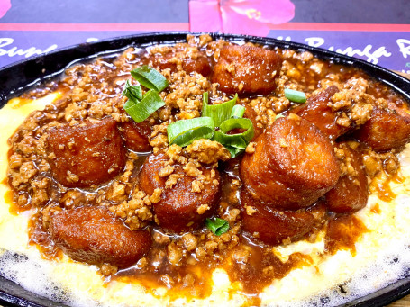 Sizzling Tofu And Mince Pork