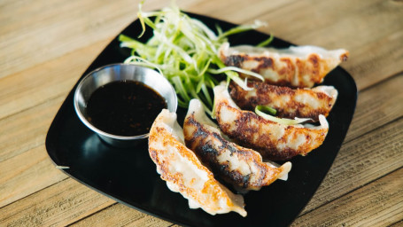 A9. Pork Gyoza (5)