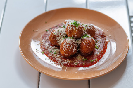 Margherita Arancini Balls (V)