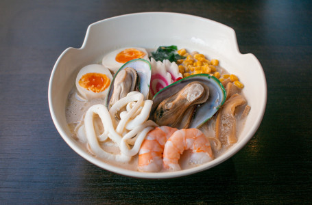 Mixed Seafood Ramen Shén Jǐn Hǎi Xiān